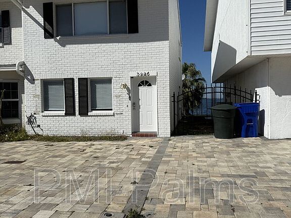 2nd image of 2646 Saint Joseph Dr W