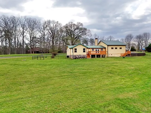 252 Dixie Dr, Blairsville, GA 30512
