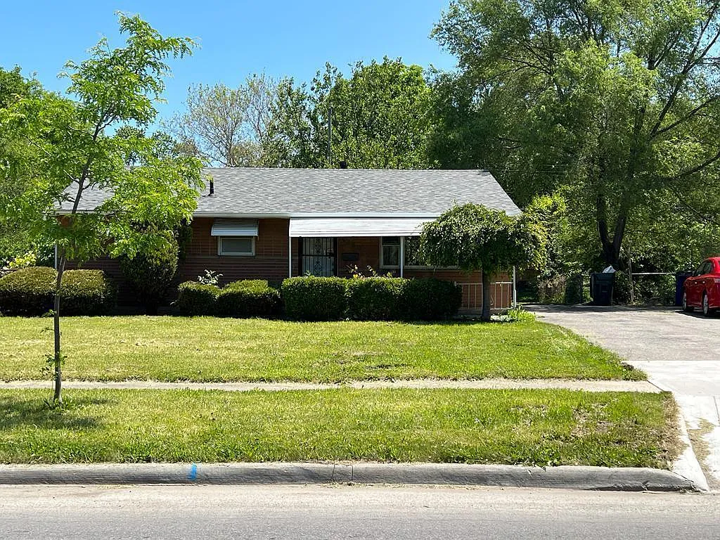 1256 Beechwood Rd photo 1