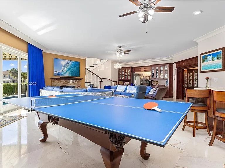 70 Bay Colony Ln — Photo 21