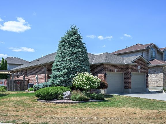 2nd image of 1616 Blackmaple Cres