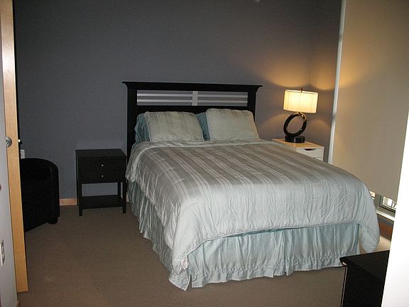 5th image of 1211 Lagoon Ave Unit 207