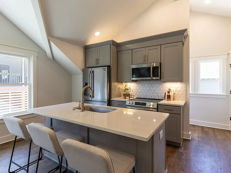 1102 Caldwell Ave — Photo 53