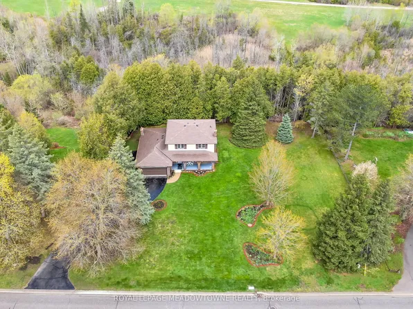 39 Wildwood Rd, Halton Hills, ON L7G 2W8