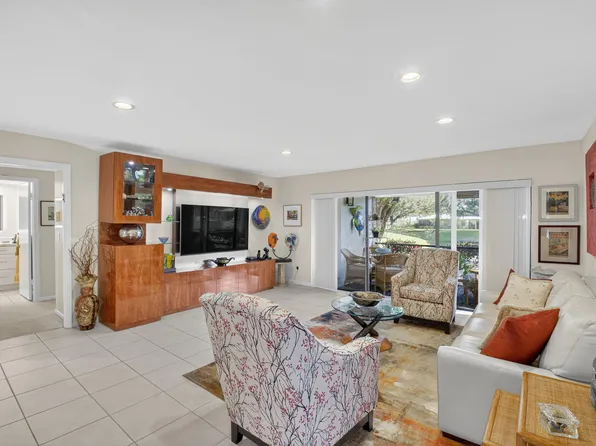3 Westgate Lane #C, Boynton Beach, FL 33436