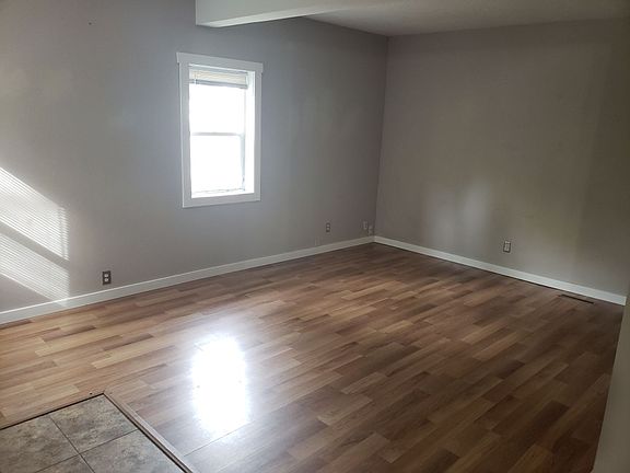 5th image of 2235 4th St Unit 1