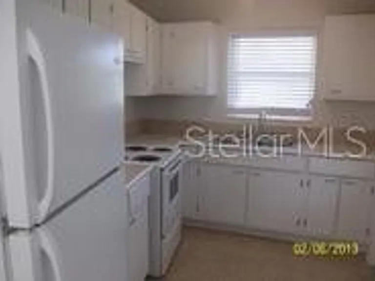 2433 Deedra St — Photo 6