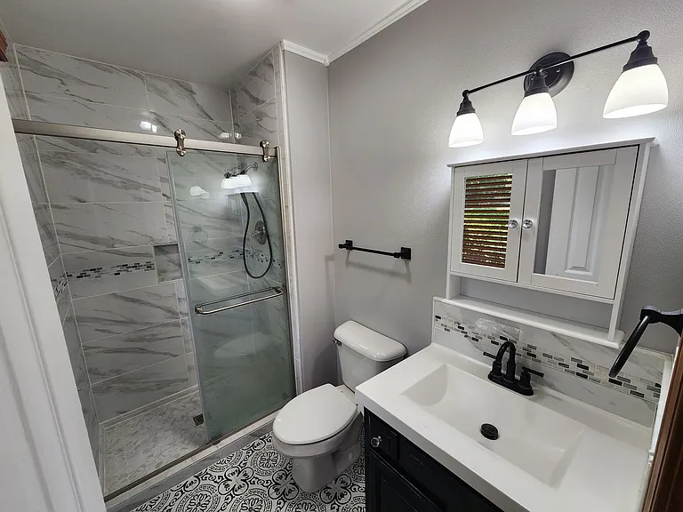 1904 Crescent Dr — Photo 10