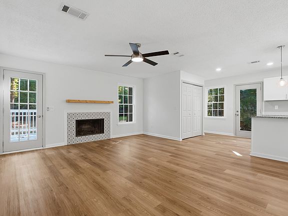 2nd image of 225 Southampton Dr