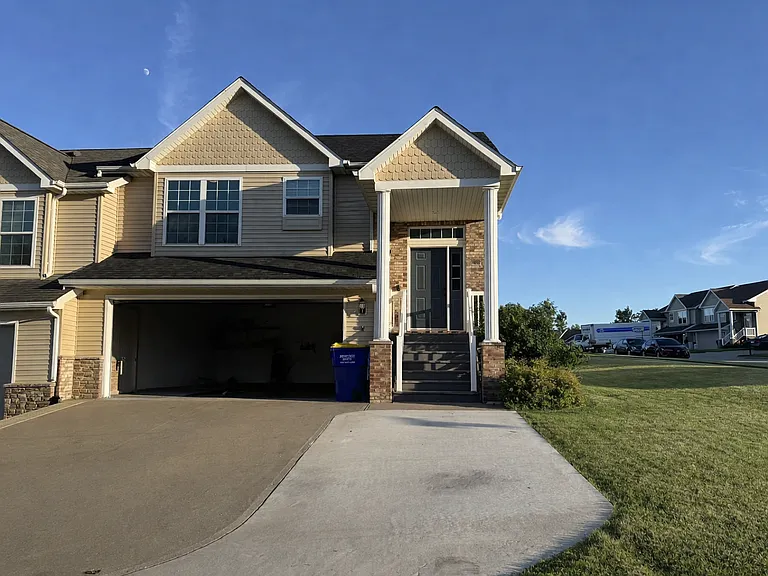 42 Vandello Dr — Photo 1