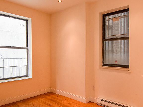 5th image of 216 W 108th St #5RR