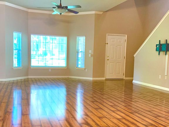 3rd image of 5515 Davis Ln Unit 93