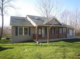 N1599 Bluebird Dr, Lake Geneva, WI 53147