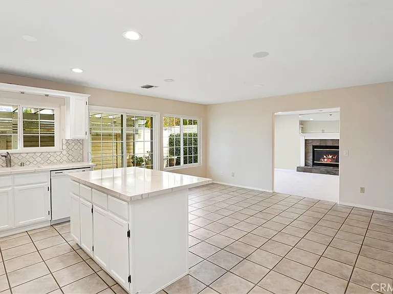 14602 Bel Aire St — Photo 19