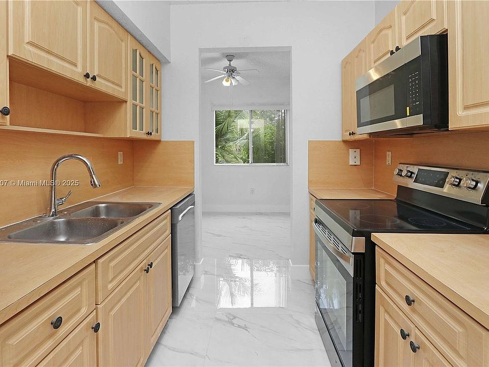 1st image of 7085 Nova Dr APT 109