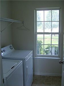 3rd image of 2089 Stoney Meadow Dr