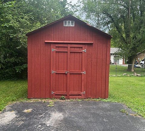 3rd image of 1823 Greerson Dr