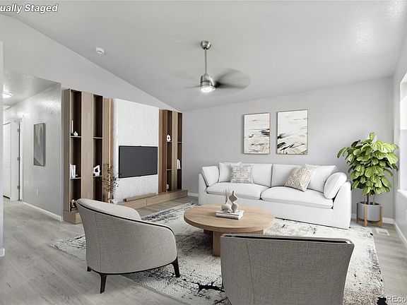 3rd image of 110 Calabria Drive