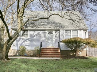 52 Conklin Ave, Hillsdale, NJ 07642