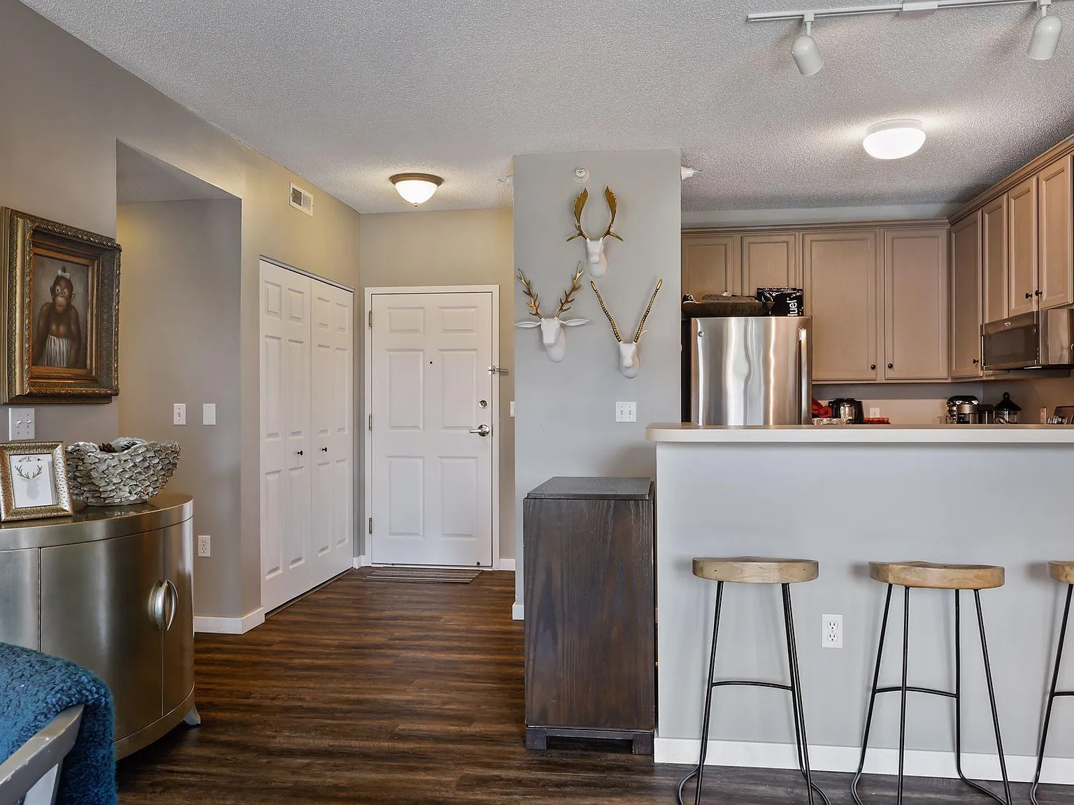 1 bed, 1.0 bath, 850 sqft, $1,995 — Photo 4