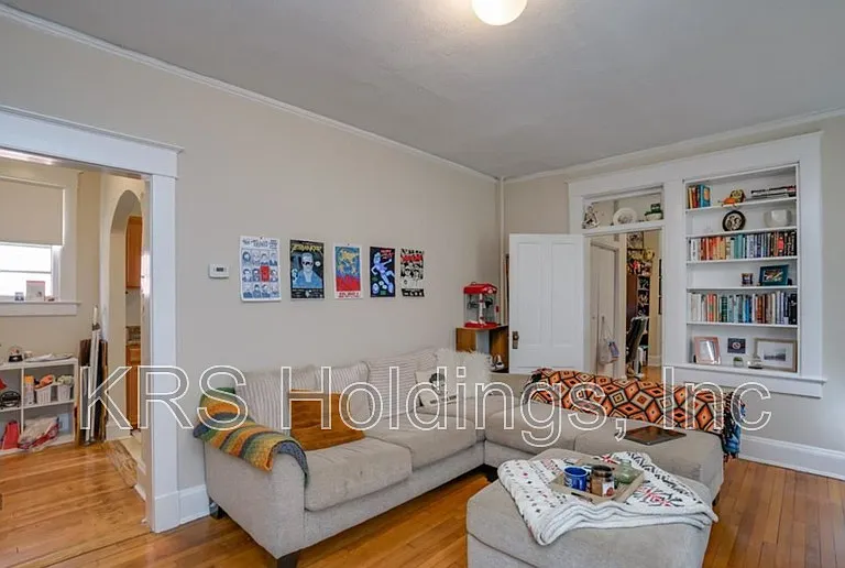 726 W Princess Anne Rd #1 — Photo 7