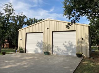 164 Crestwood Dr, Graham, TX 76450