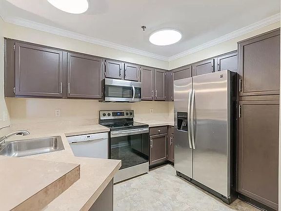 2nd image of 1100 Quaker Hill Dr APT 301