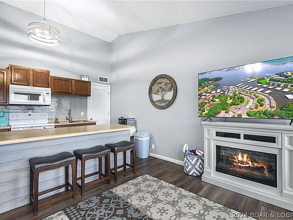 2nd image of 291 Southwood Shores Cir #3B