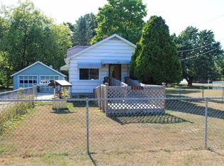 2040 Bernice Ave, Flint, MI 48532