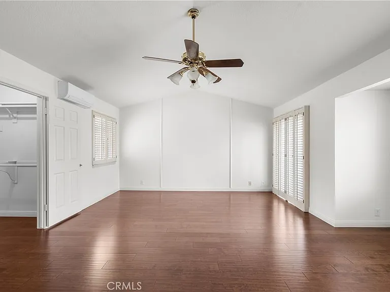 11861 Darby Ave — Photo 26