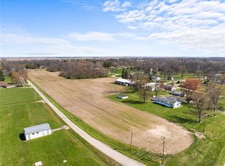 None, Paris, IL 61944