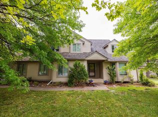 8223 E Greenbriar Ct, Wichita, KS 67226