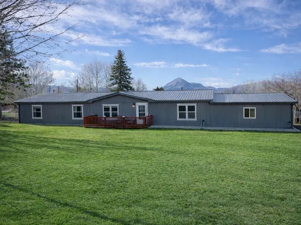 902 Willis Ave, La Veta, CO 81055