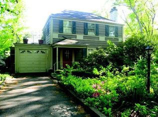 136 Grove St, Waldwick, NJ 07463