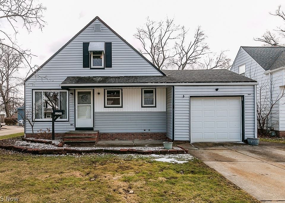 1st image of 29146 Edgewood Dr