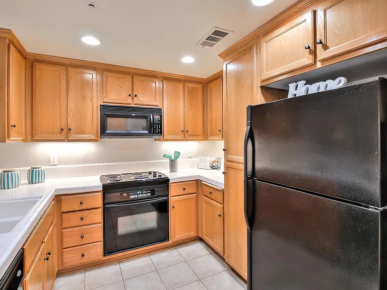 1390 Saddle Rack St #207 — Photo 8