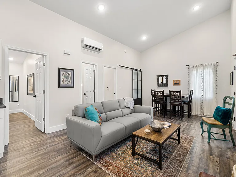 235 Royal Pines Dr — Photo 38