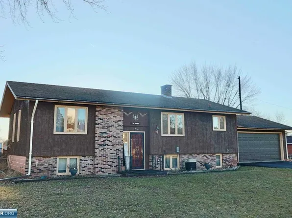410 Coventry Rd, Hoyt Lakes, MN 55750