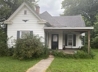 208 N Main St, Eolia, MO 63344