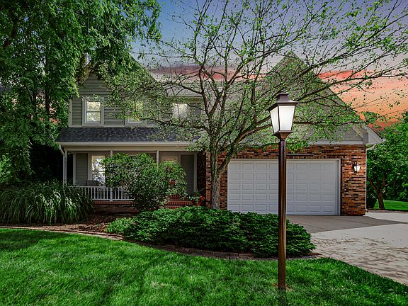 2nd image of 271 Burdick Pl