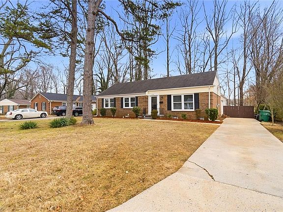 2nd image of 1456 London Dr