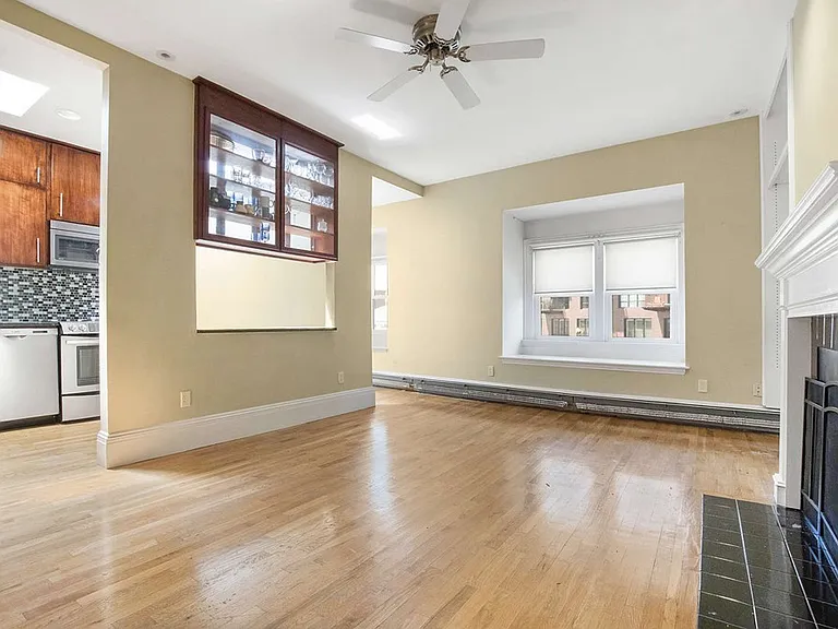 524 Tremont St #5 — Photo 1