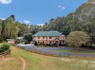 300 Red Barn Trl, Matthews, NC 28104