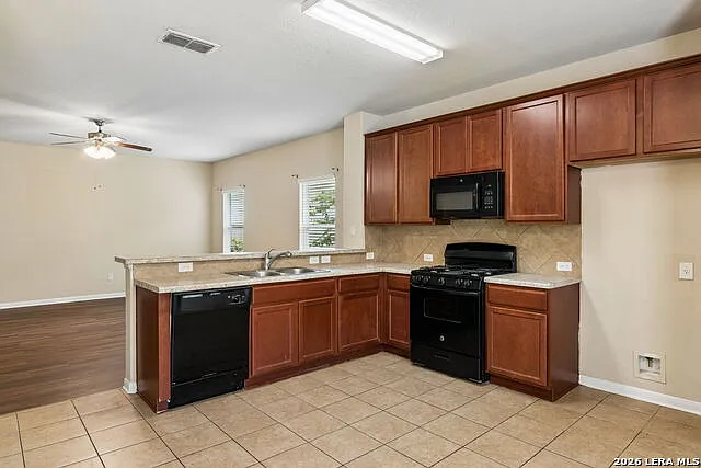 9922 Belmore Cv — Photo 11