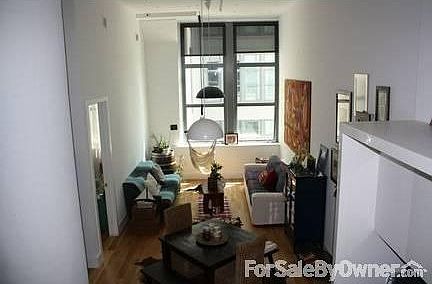 living/ dining area