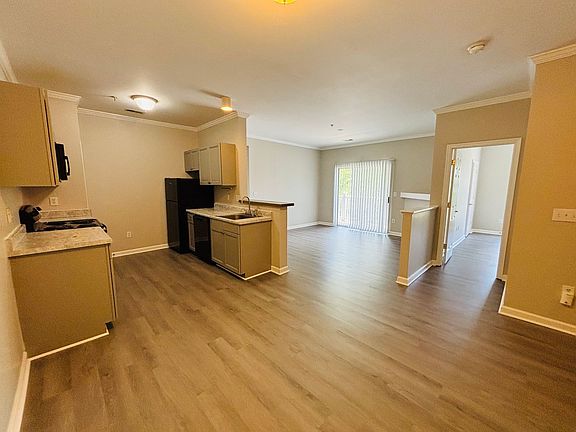 3rd image of 213 S Knollwood Dr Suite 3202