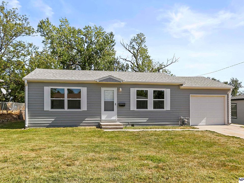 1st image of 7327 La Vista Dr