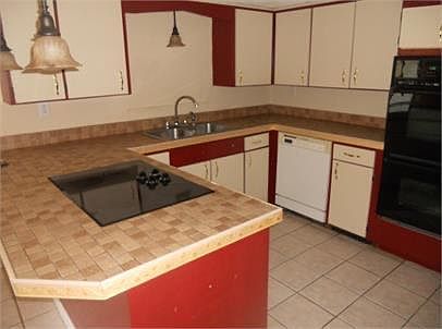 2nd image of 356 Wilmette Cir