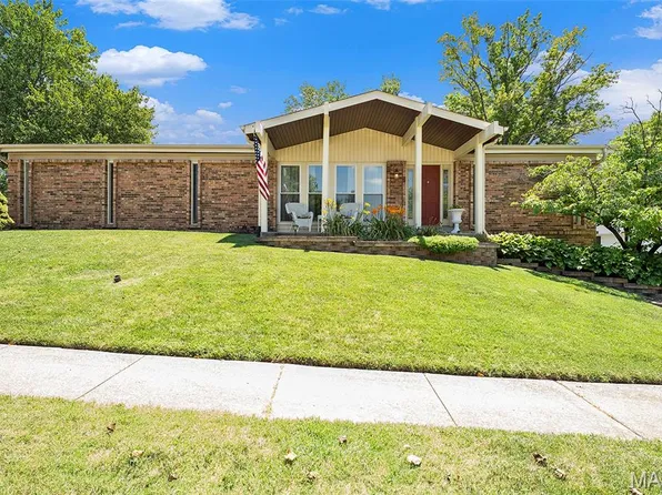 2550 Buckley Ridge Ct, Saint Louis, MO 63125