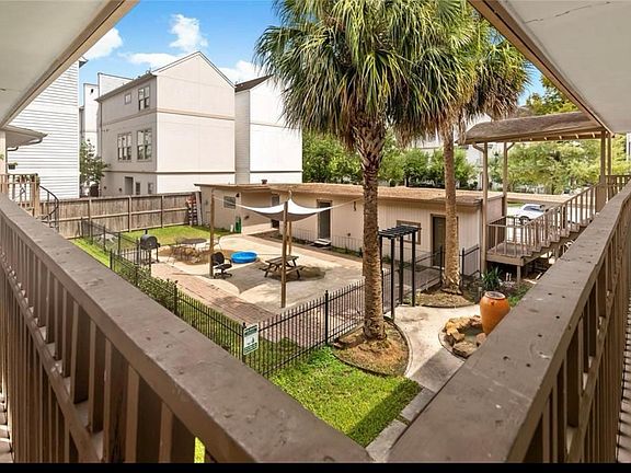 5th image of 4036 Bellefontaine St #6